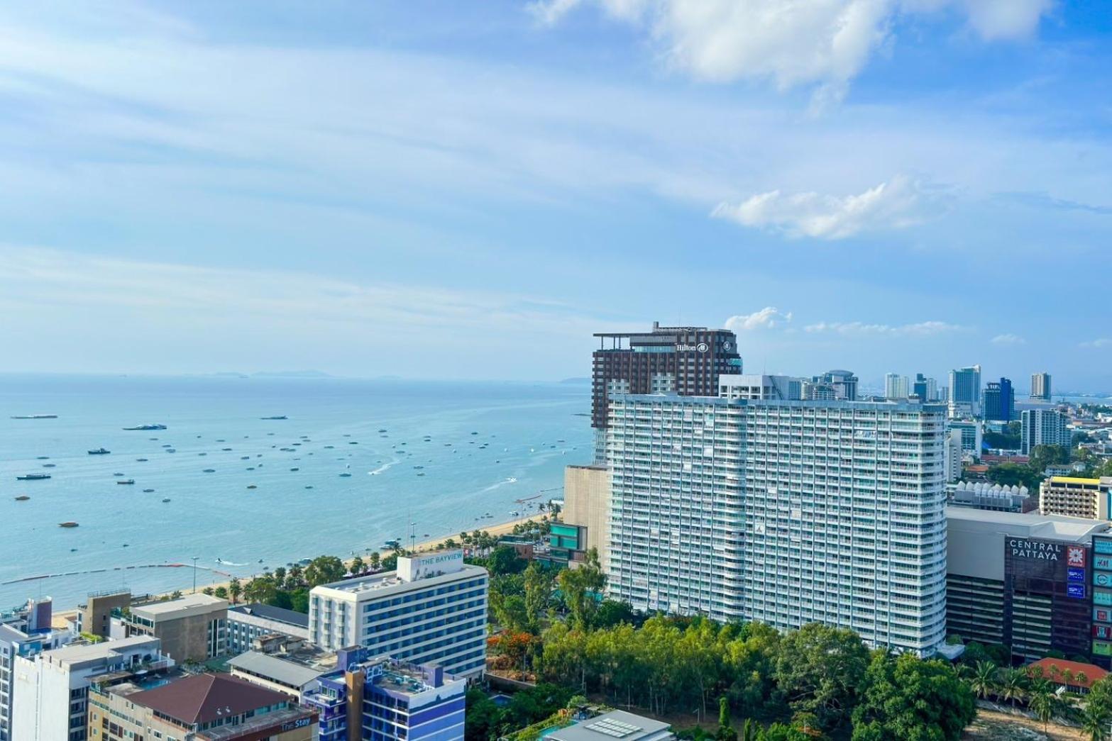 Central Pattaya Condo With Roof Top Pool Exterior photo