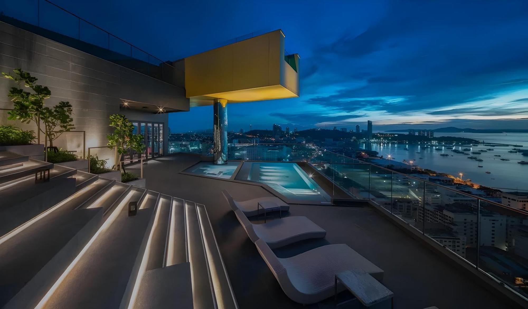 Central Pattaya Condo With Roof Top Pool Exterior photo